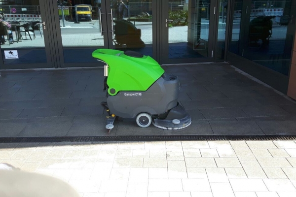 Ausenreinigung_Maschine